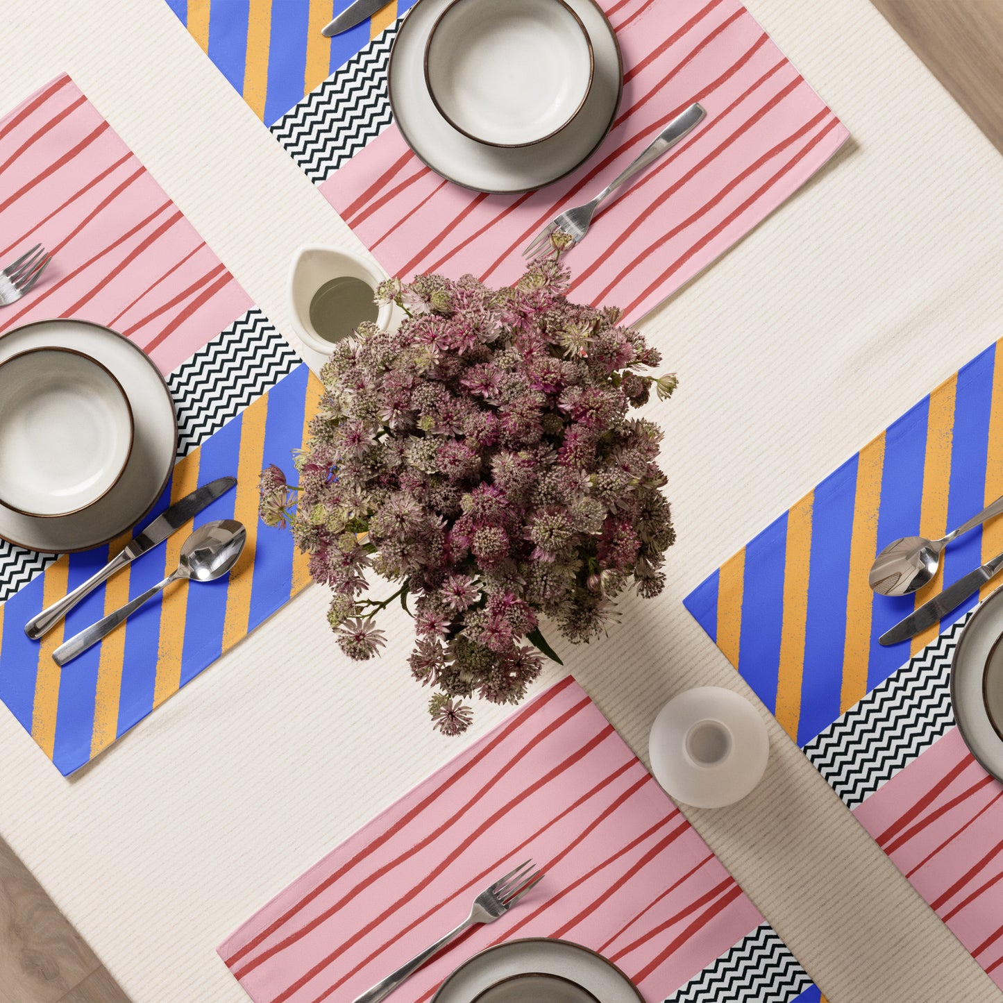 Tischset-Set (4 Stück) mit modernem Farbmuster – Stylische Tischdeko