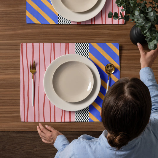 Tischset-Set (4 Stück) mit modernem Farbmuster – Stylische Tischdeko