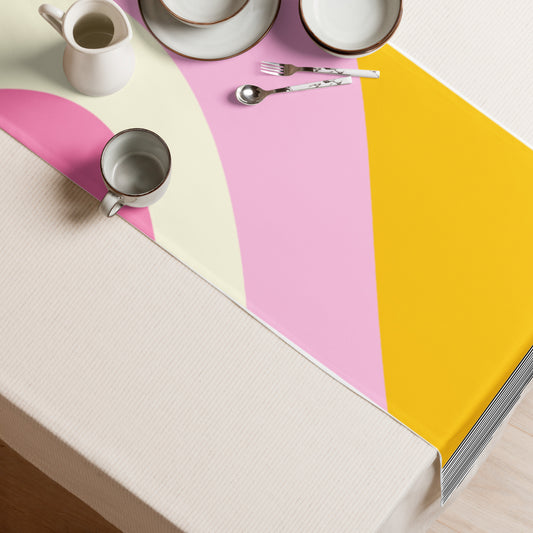 Tischläufer Sunny Stripes – Moderner Tischläufer in Gelb, Rosa & Schwarz-Weiß