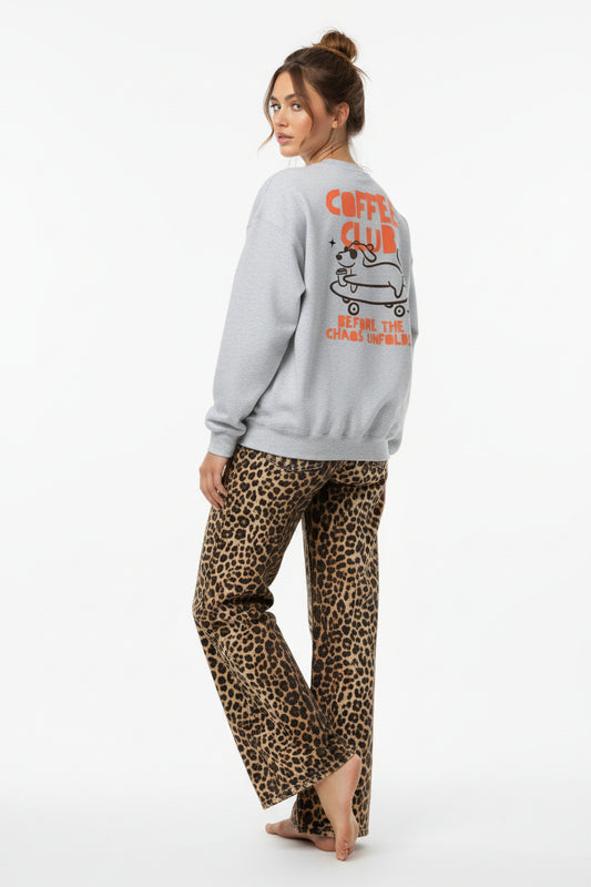 „Coffee Club – Before the Chaos Unfolds“ Pullover