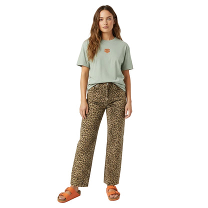 Besticktes Happy Camper Club Unisex-T-Shirt in verschiedenen Farben